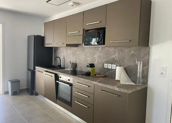 Apartman Solaro, A 100m Solaro